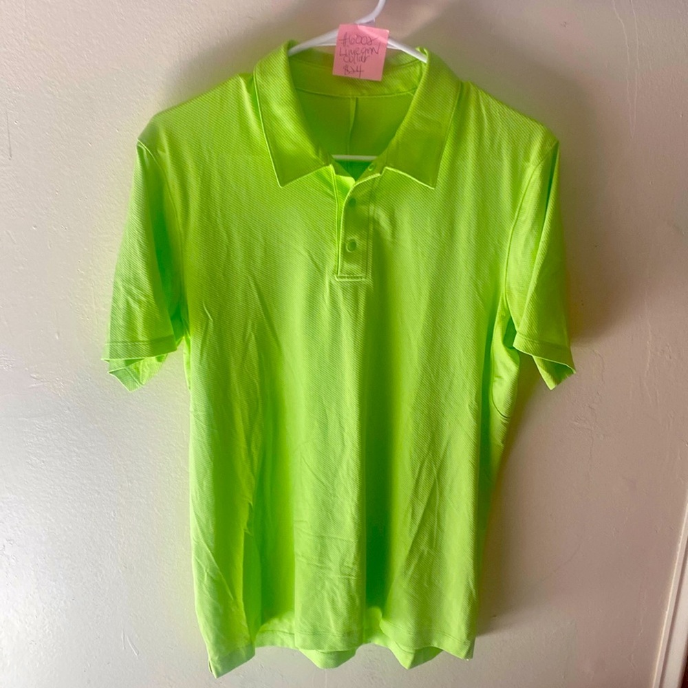 6002-Lululemon- Snap Front Performance Short Sleeve Polo Shirt-size medium
